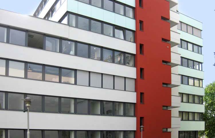 Fassade Hofseite nach der energetischen Sanierung